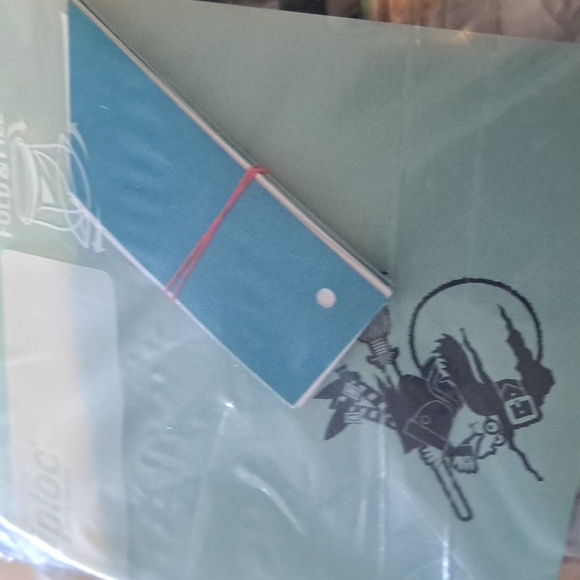 Ziplog bag with crafts - Picture 5 of 10